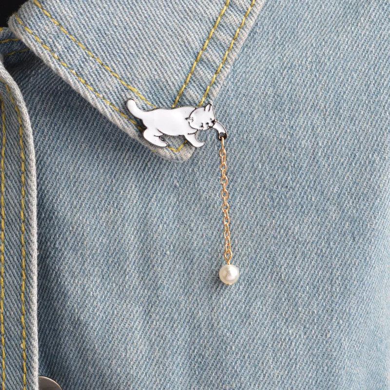 Sweet Kitten Enamel Pin | Cute Cat Brooch
