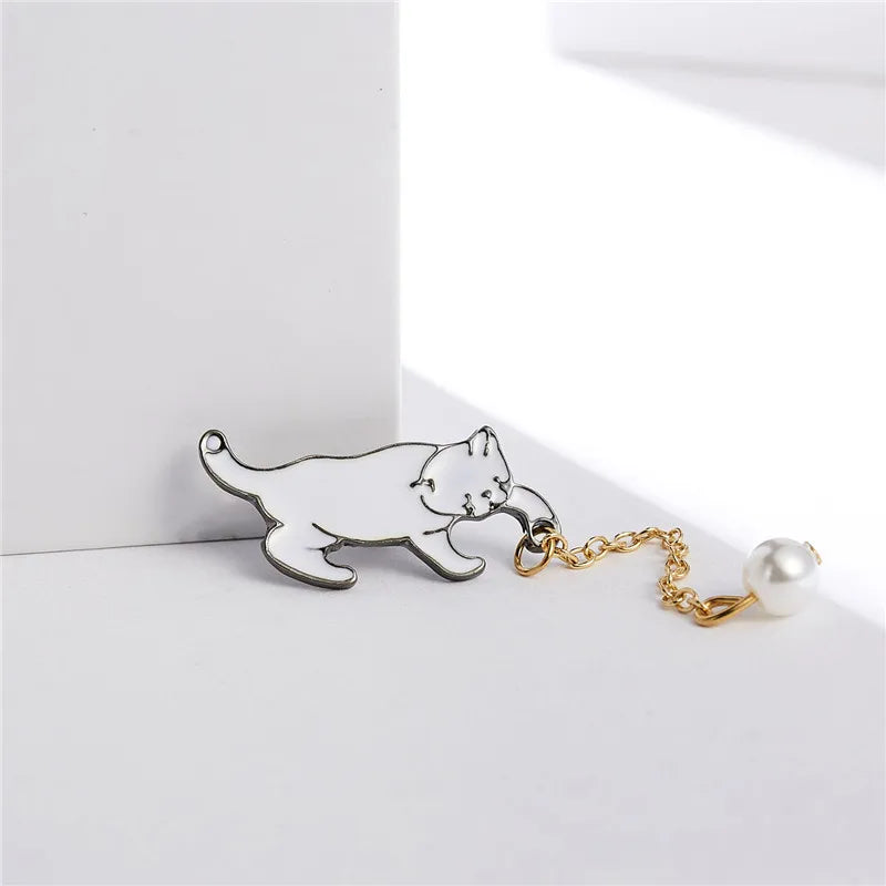 Sweet Kitten Enamel Pin | Cute Cat Brooch