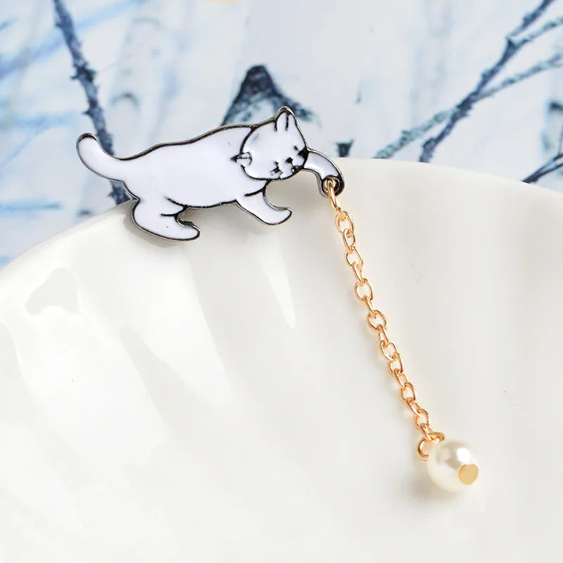 Sweet Kitten Enamel Pin | Cute Cat Brooch